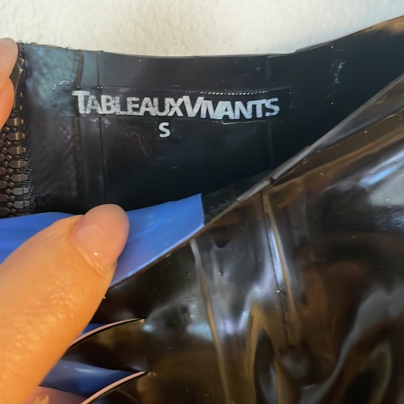 Latex mini skirt by Tableaux Vivants size small. - Picture 3 of 6